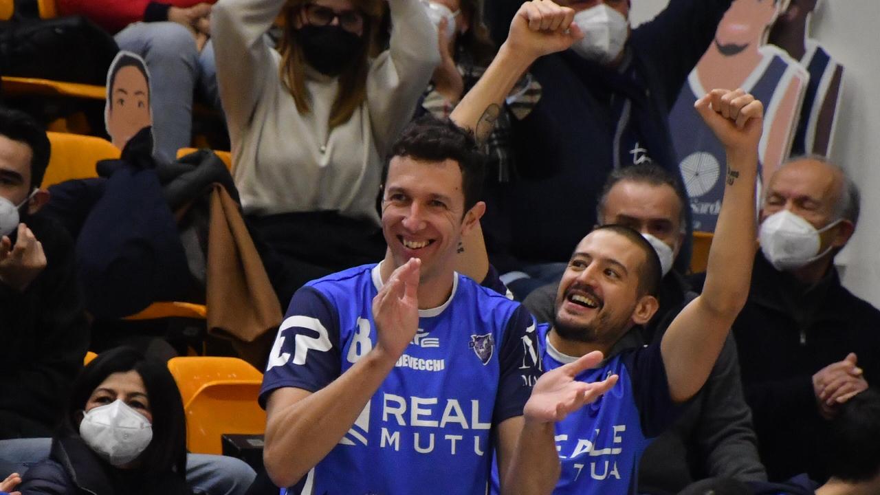 Basket, Brindisi fa un favore alla Dinamo: è Final Eight