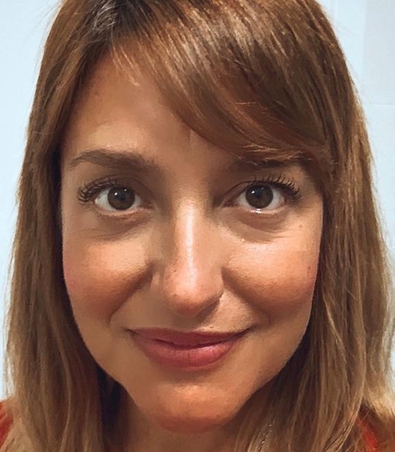 Da Modena a New York, licenziata dopo 12 anni si reinventa scrittrice: «La delusione che ti porta a cambiare» 