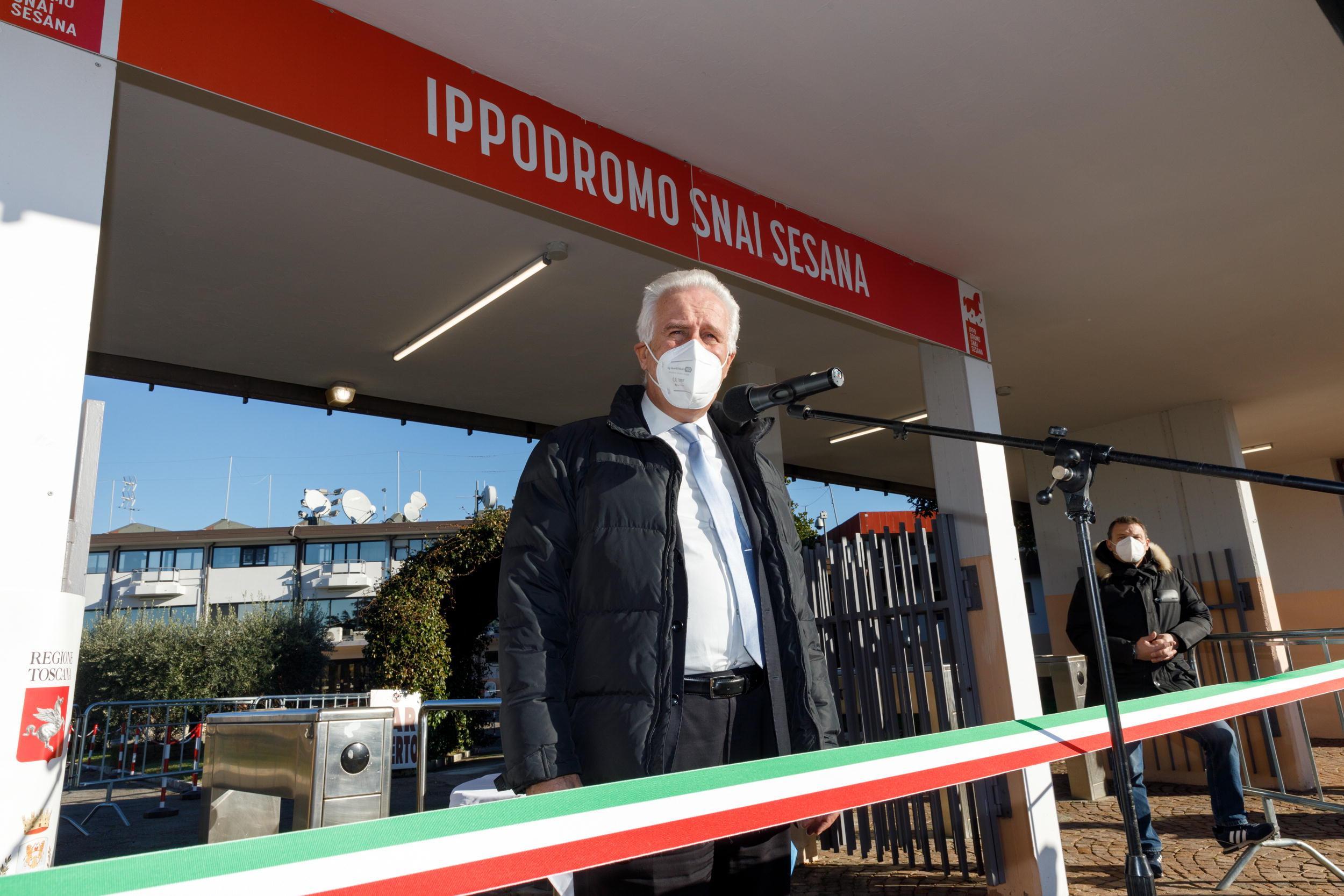 Coronavirus, Giani: «Meno ricoveri, la Toscana lontana dall’arancione». E chiede un cambio di rotta sulla scuola