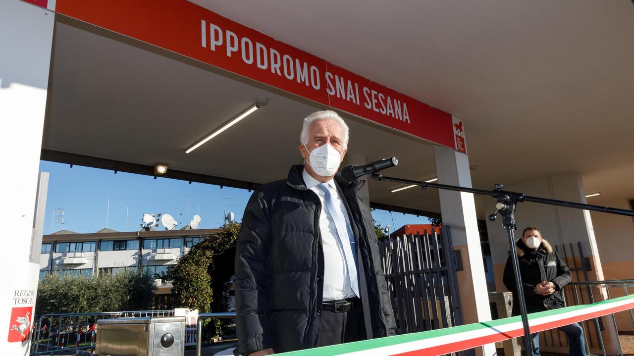 Coronavirus, Giani: «Meno ricoveri, la Toscana lontana dall’arancione». E chiede un cambio di rotta sulla scuola