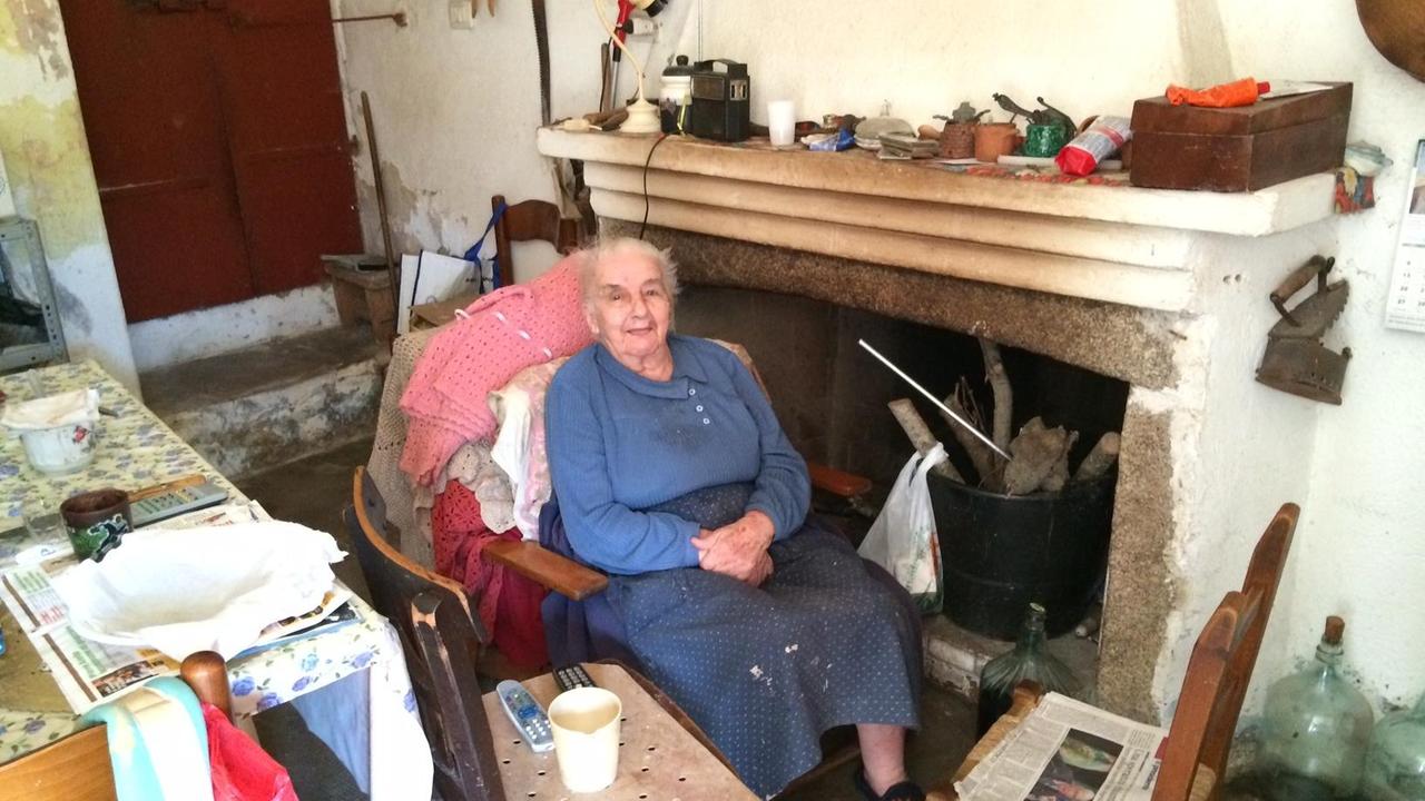 Muore a 100 anni l'ultima guardiana di Lollove, tzia Gavinedda Puggioni