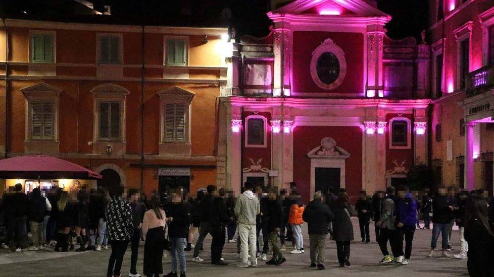 «Il coprifuoco alla mezzanotte? Che brutta immagine di Massa»