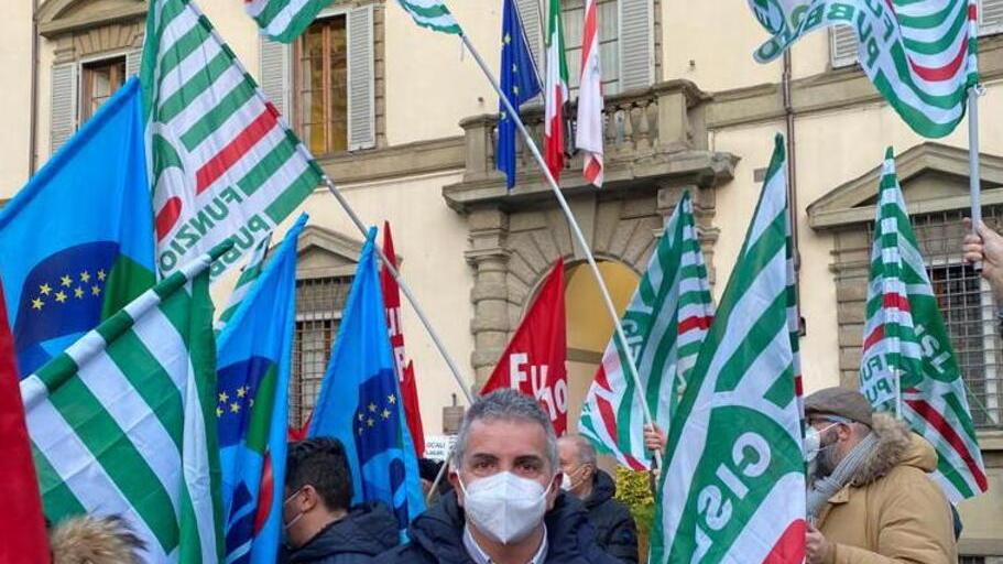 «Manca personale», presidio della Cisl