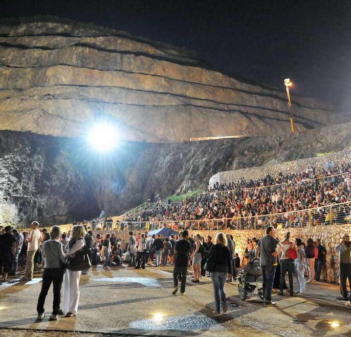  Teatro delle Rocce È caccia agli sponsor per la stagione estiva 