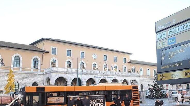 Revisione di mappe e tratte con soluzione per il caro-bus