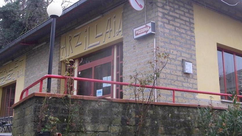 Atti vandalici all’ex pizzeria chiusa da un anno