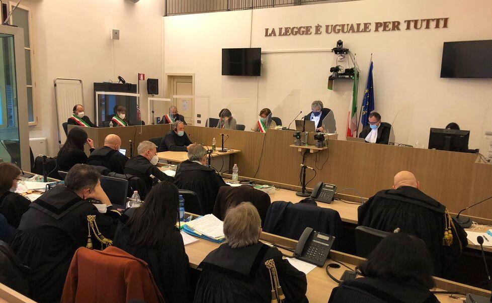 Strage, Bolognesi in aula «Si è cercato di bloccare anche questo processo»