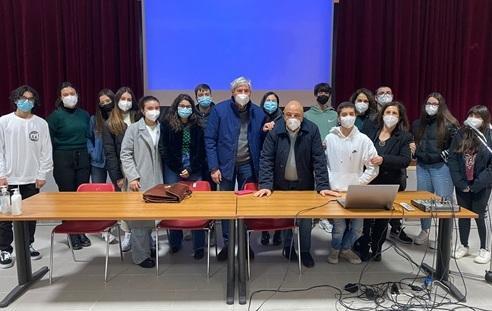 La continuità territoriale aerea spiegata ai ragazzi 