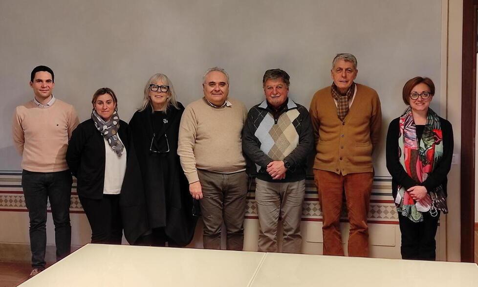 Il sindaco Daniele Donati (al centro) con la squadra degli assessori