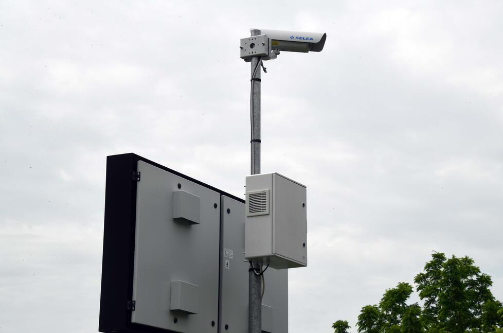 Nuove telecamere per la lettura delle targhe: le strade del litorale dove saranno installate
