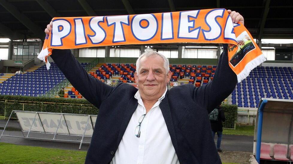 Il nuovo patron della Pistoiese, l’imprenditore tedesco Stefan Lehmann, alla sua prima apparizione ufficiale allo stadio Melani