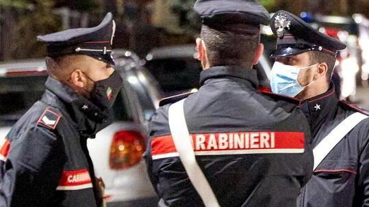 Preso mentre spaccia in piazza San Domenico