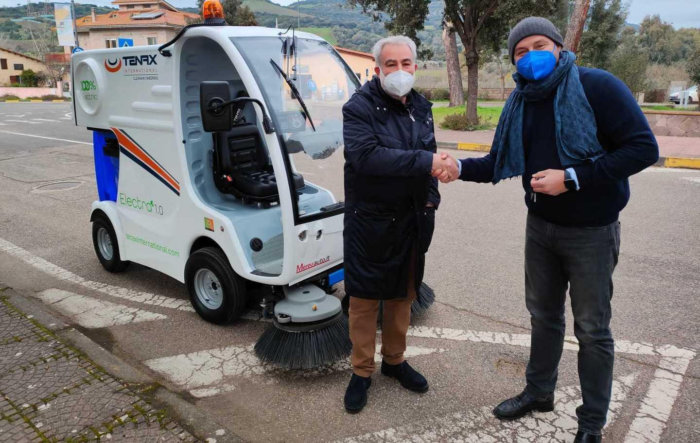 Allai parco macchine comunale solo elettrico 