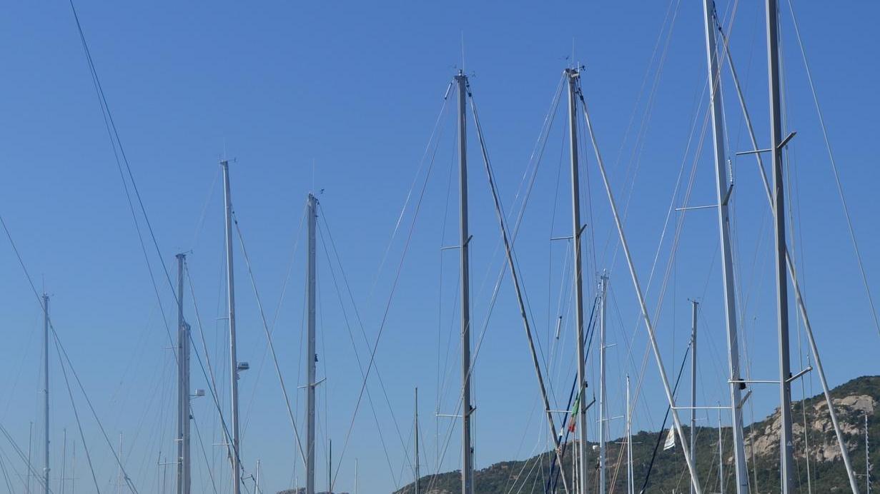 Corsi professionali per formare skipper e hostess per i charter