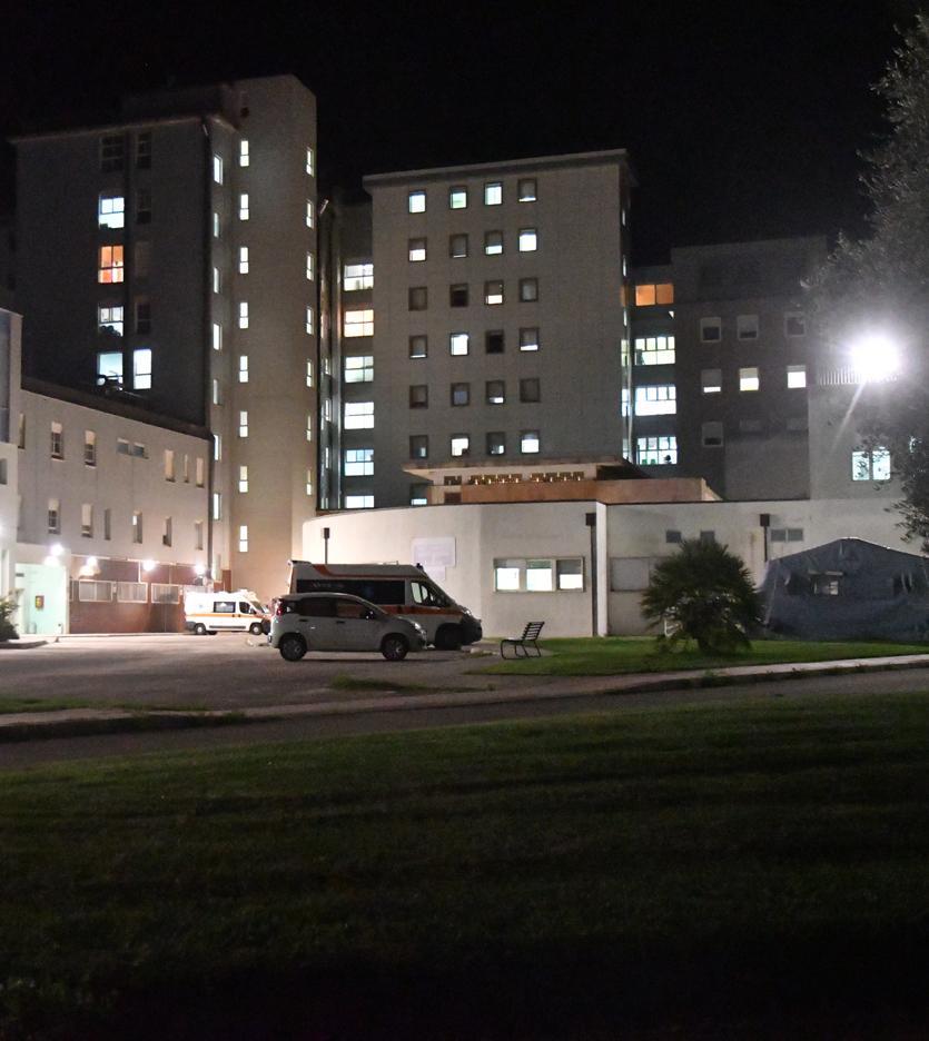 «Medicina al San Martino, condizioni inaccettabili» 
