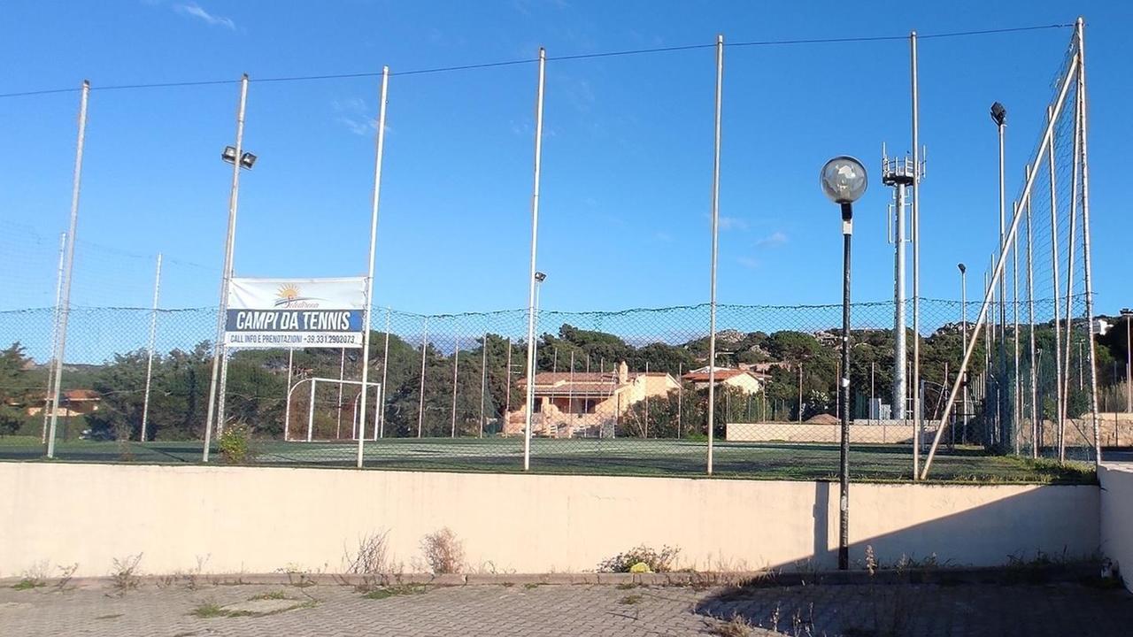 Aglientu, maxi antenna vista mare e Rena Maiore si ribella