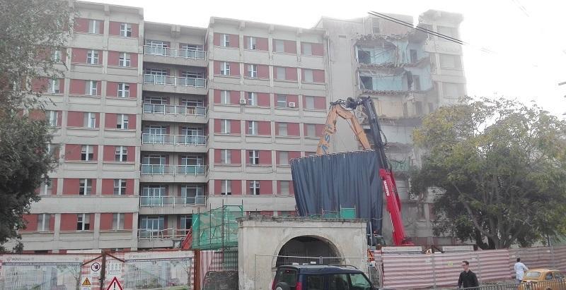 «Materno, lavori di nuovo bloccati» 