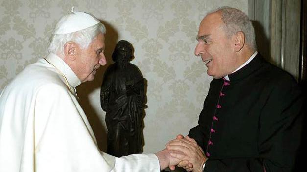 Abusi, Camisasca: "Una trama anti Ratzinger dentro la Chiesa"