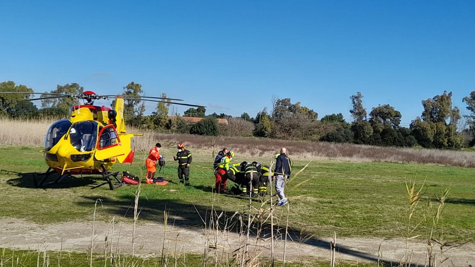 Alghero, incidente stradale a Maria Pia: grave un motociclista 