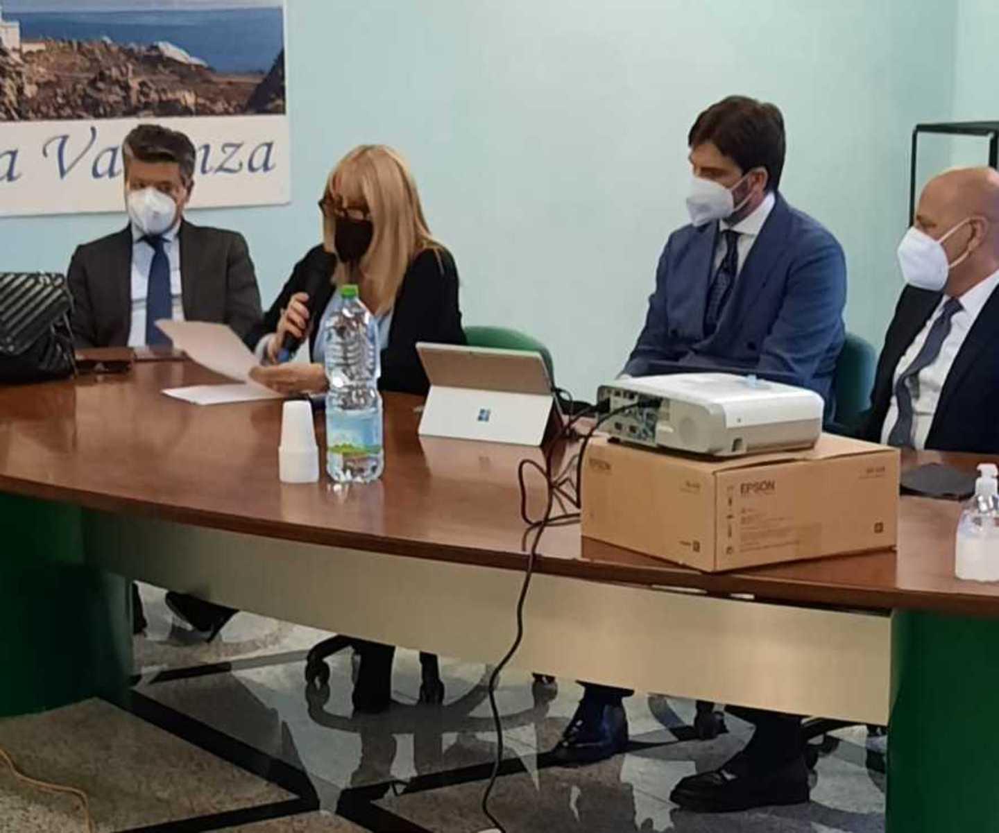 Una sola classe al Solinas «Ma l’istituto va salvato» 
