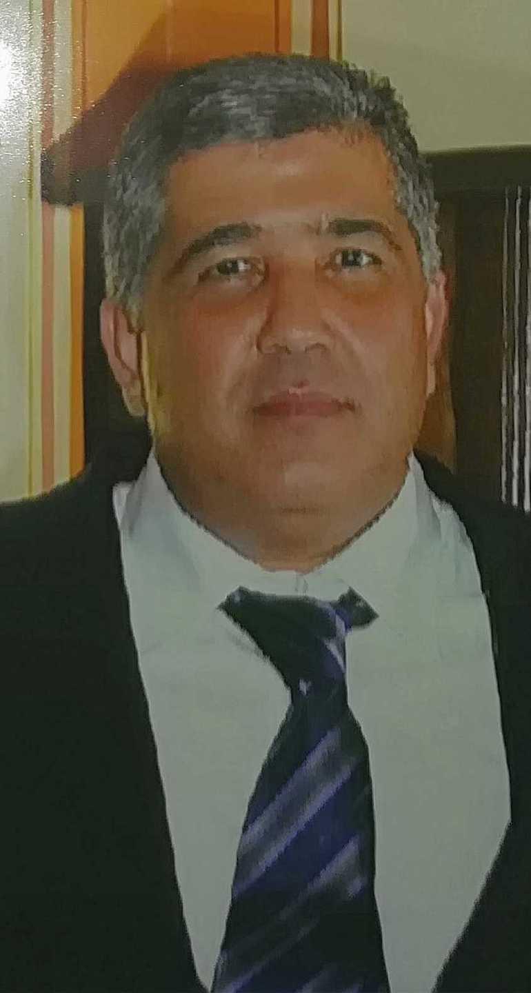 Sindaco in solitudine si dimette ma rientra per strigliare i suoi 