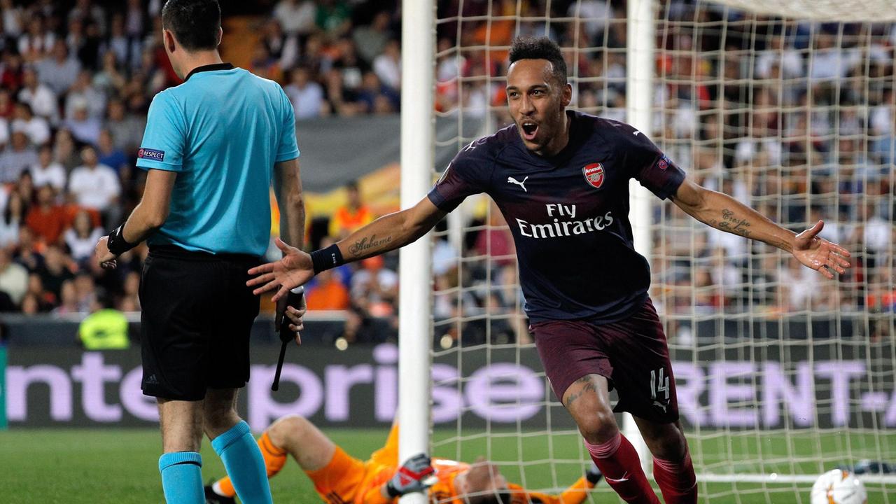 Il Milan sulle tracce di Aubameyang. Inter e Napoli su Ginter e Oliveira