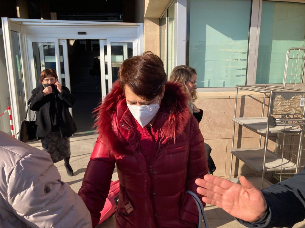 Fausta Bonino all'uscita dal tribunale di Firenze