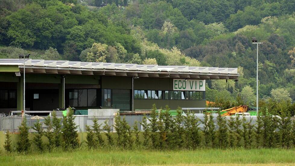 «No alla richiesta di ampliamento dell’azienda di smaltimento rifiuti»