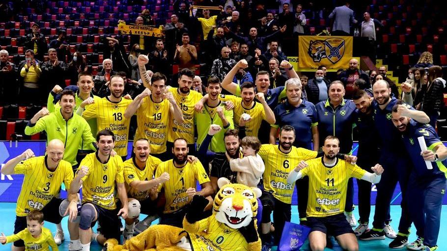Italia, Russia, Serbia, Qatar, Turchia le tappe di una carriera straordinaria. Da agosto guida l’Hebar: «La Modena della Bulgaria»