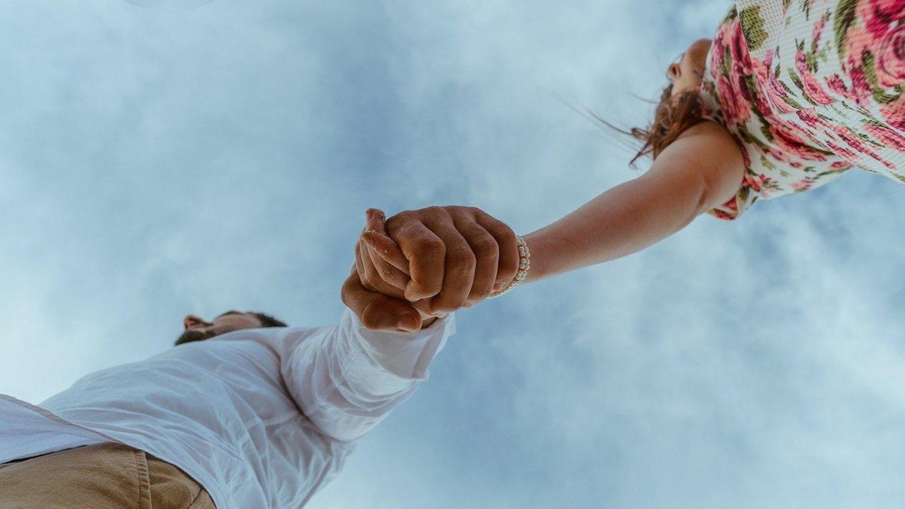 Madri, figli e fratelli spariti: la ricerca si fa sui social