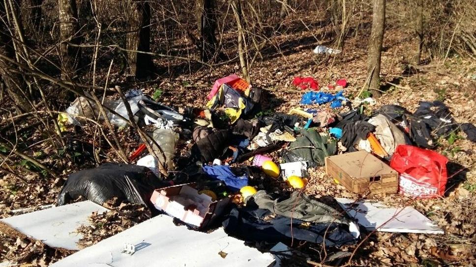 Cinque discariche in due chilometri. Il caso della zona industriale di Capannori