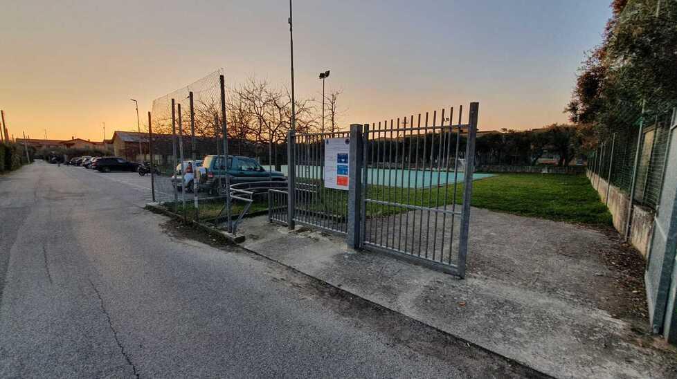 Il campo sportivo di via Catena a Marzocchino