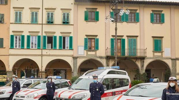 Personale e mezzi della polizia municipale (Foto Sestini)