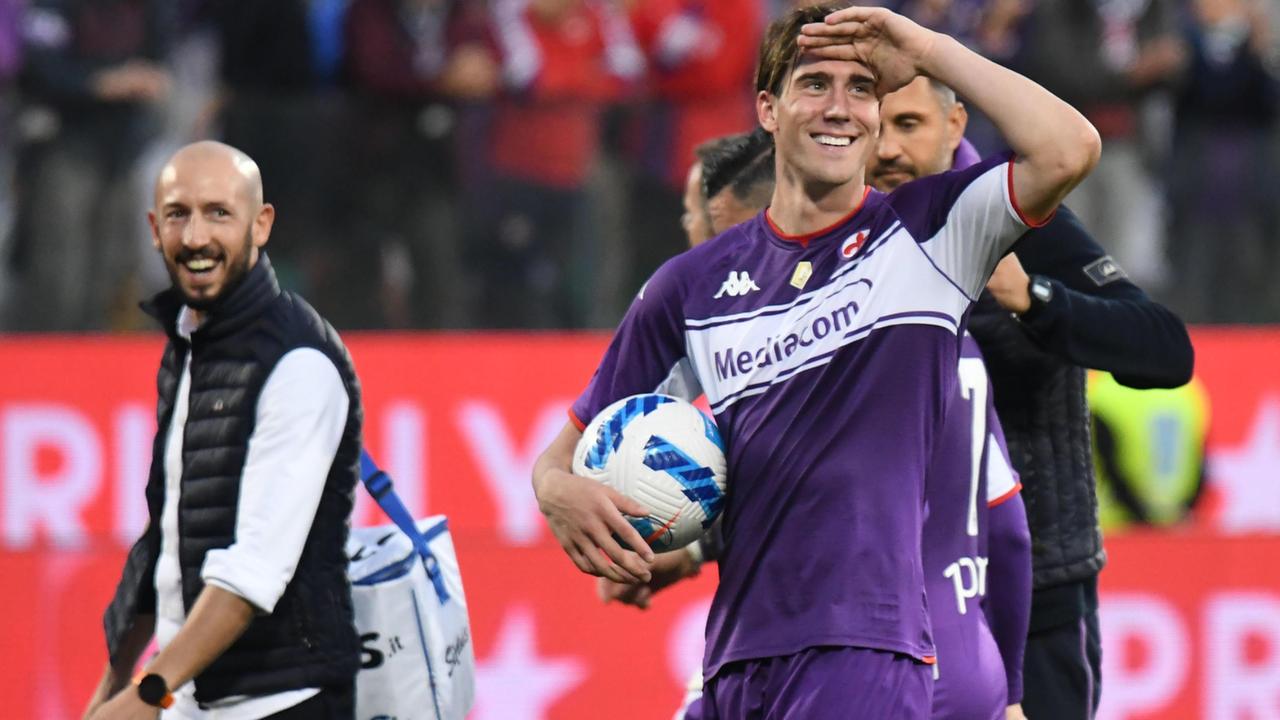 Dusan Vlahovic: la Fiorentina ha accettato l'offerta della Juventus; l'attaccante viola si trasferirà in bianconero già nel gennaio 2022 (Foto Ansa)