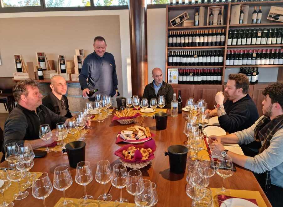 Degustazione dei vini di PodereSette con Luca Gardini 