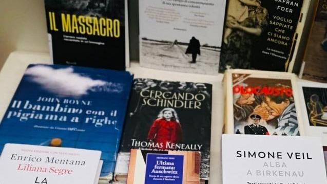 In biblioteca una sezione dedicata alla Shoah