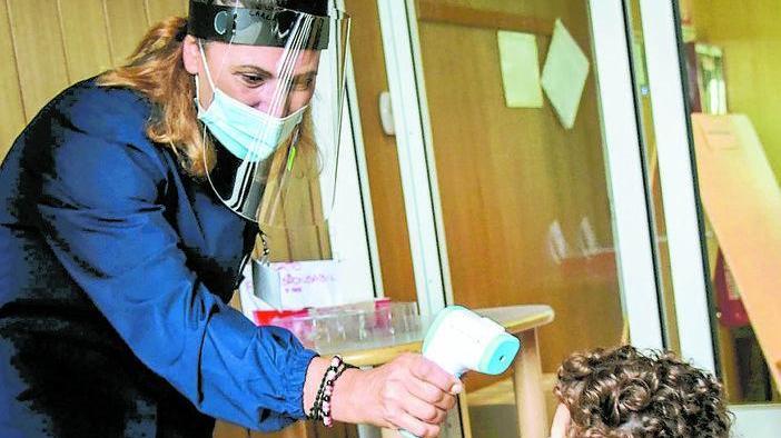 «Famiglie povere, la Regione agevoli il rientro a scuola»