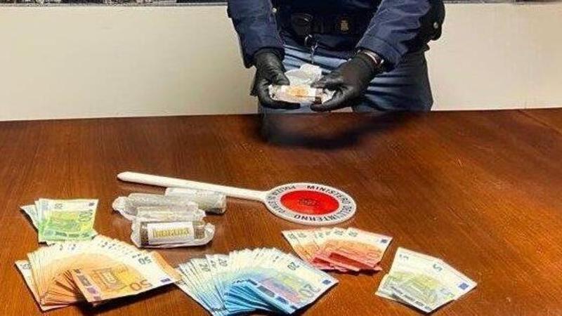 Arrestato 20enne Aveva mezzo chilo di droga in auto