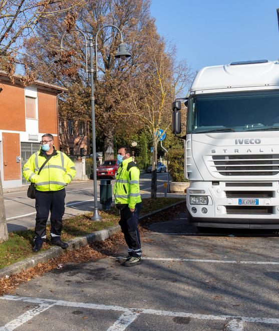 Lavori in corso per Hera L’autobotte in piazza