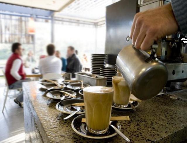 Covid, il bollettino di guerra dei pubblici esercizi: «Senza aiuti è la fine» 