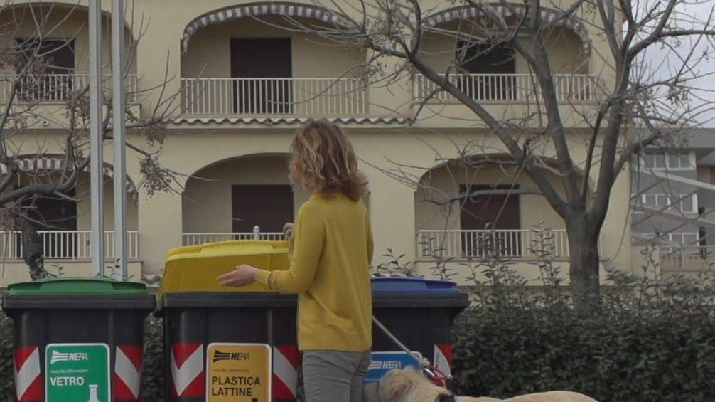 Modena, cambio nella differenziata: le lattine ora vanno con la plastica