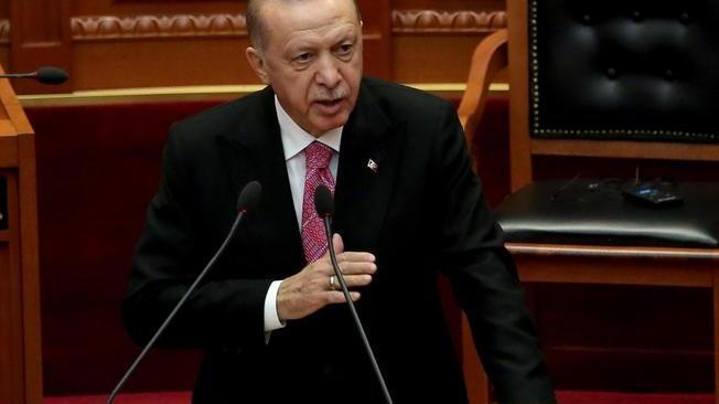 Turchia: Erdogan, giornalista arrestata verrà punita