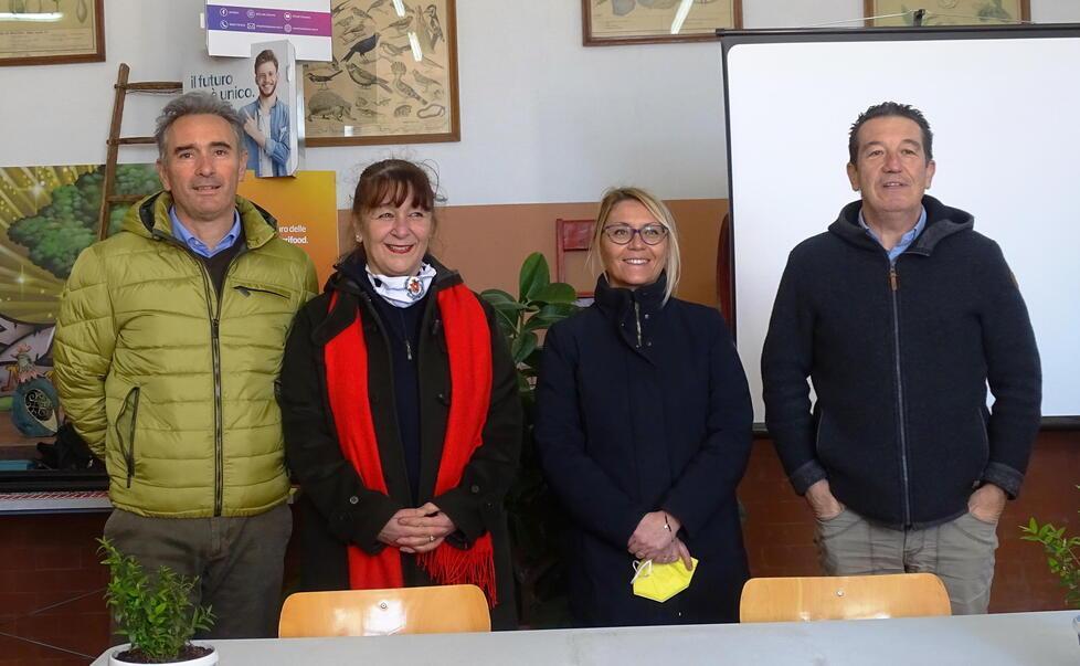 A Macchiascandona la nuova vita per gli abeti rimossi dopo Natale 