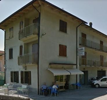 Chiude lo storico bar di Cola «Era l’ultimo punto di ritrovo» 