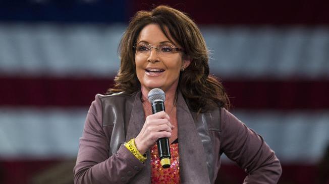 Sarah Palin torna in ristorante a New York mentre è positiva al Covid 