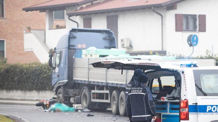 Sassuolo, incidente mortale, la preside del Volta e un professore della vittima «I compagni di Giuliano ora vanno aiutati È stato uno choc»