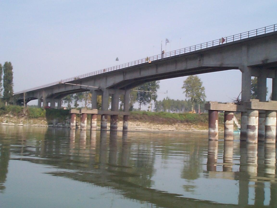 Un sistema di monitoraggio h24 sul ponte tra Boretto e Viadana