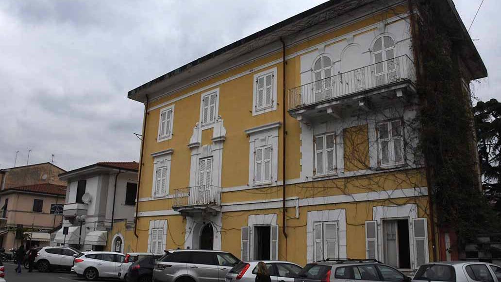Marina di Carrara: Hotel Margherita, al via i lavori. La riapertura ora è più vicina
