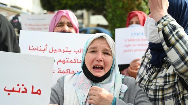 Famiglie marocchine chiedono rimpatrio parenti jihadisti