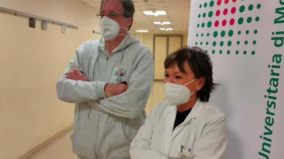 Modena, l’appello ai positivi: «Se state male non curatevi da soli»